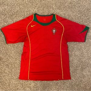 NIKE - Portugal 2004 Home Kit Jersey - Size L